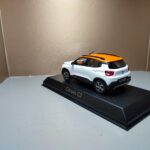 Citroen C3 White and orange roof