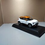 Citroen C3 White and orange roof