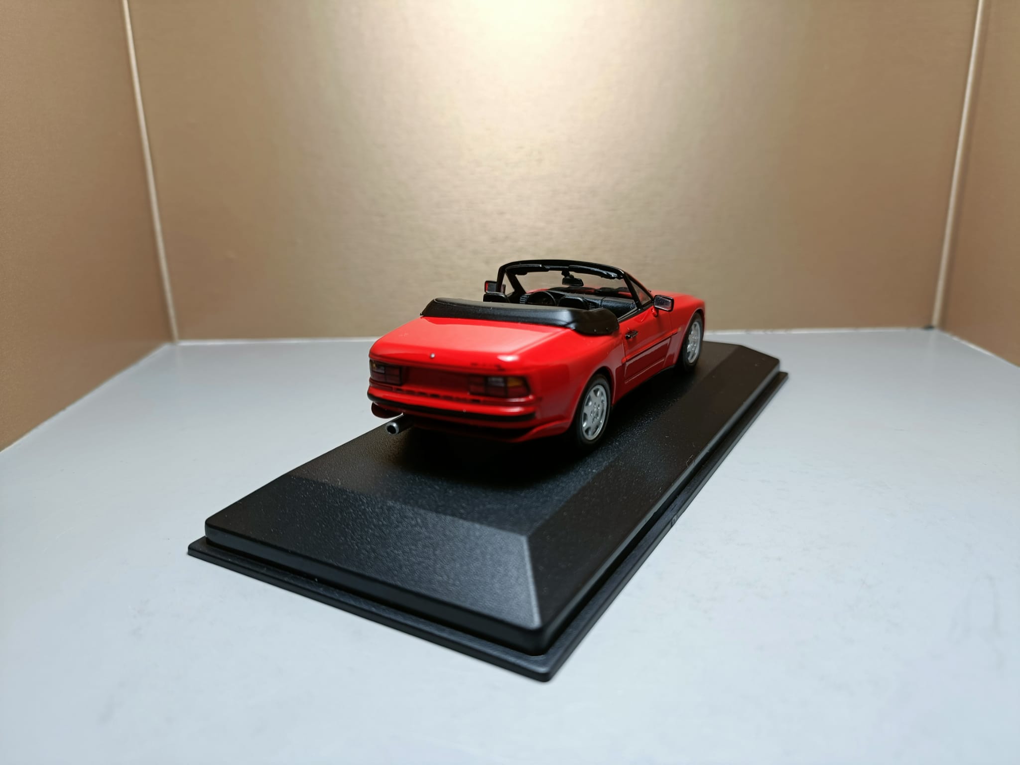 Porsche 944 cabriolet 1991 red 3