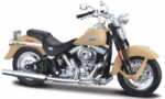 Harley Davidson FLHTCUI Ultra Classic Electra Glide matt-beige 2005 scala 1/18