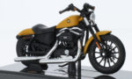 Harley Davidson Sportster Iron 883, matt-dunkelgelb/mattblack, 2014 scala 1/18