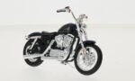 Harley Davidson XL 1200V Seventy-Two, metallic dark blue 2012 scala 1/18