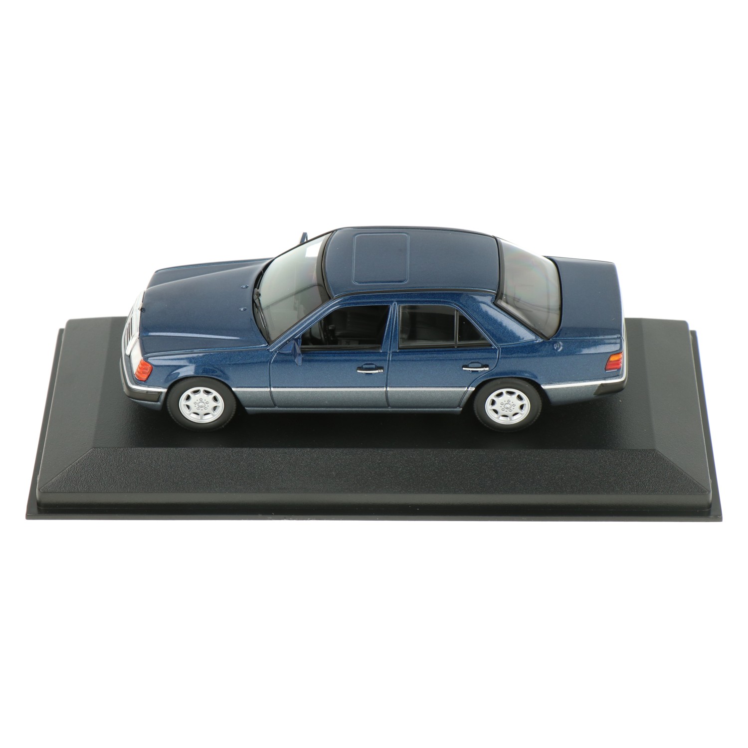 MERCEDES-BENZ 230E 1991 DARK BLUE METALLIC....