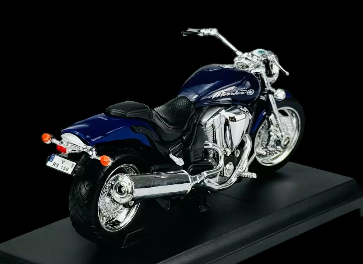 Yamaha Road Star Warrior Blue.