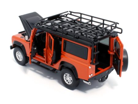 Macheta auto Land Rover Defender 110 cu led-uri si sunete – Orange Tanger