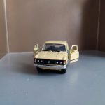 Macheta auto Fiat 125P Crem