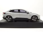 Polestar 4 Magnesium Silber 2024