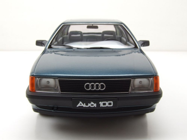 Audi 100 (C3) Blue green metallic 1989...