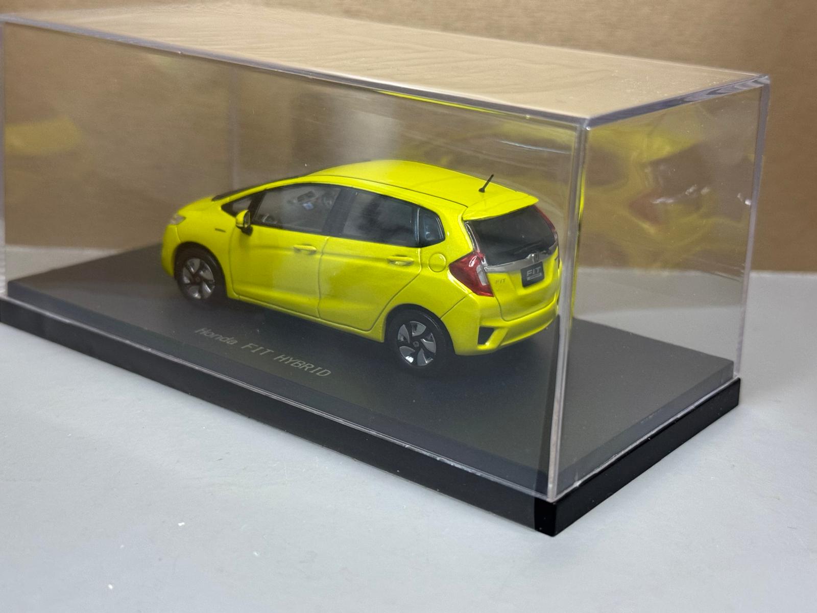 Honda FIT Hybrid 2015 Galben..