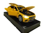 Mercedes AMG GT63 Yellow 2021 (Replica) cu led-uri si sunete scala 1 32..