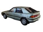 Mazda 323 F hellgrun