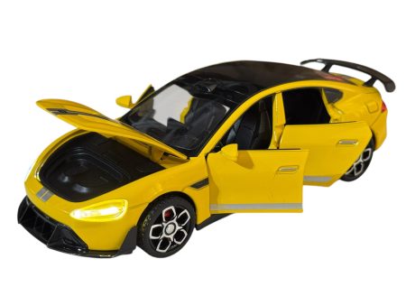 Xiaomi SU7 Galben 2025 electric car (Replica) scala 1/32