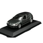 VW Golf IV Grey Metallic 1999 Maxichamps, Minichamps scala 1/43