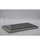 Vitrină acrilică Dieppe Carbon scala 1 18 cu bază cu efect de fibră de carbon (325x165x118 mm)