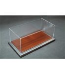 Vitrină acrilică Goodwood la scala 1/18 cu bază combinată din lemn și metal (325x165x118 mm)